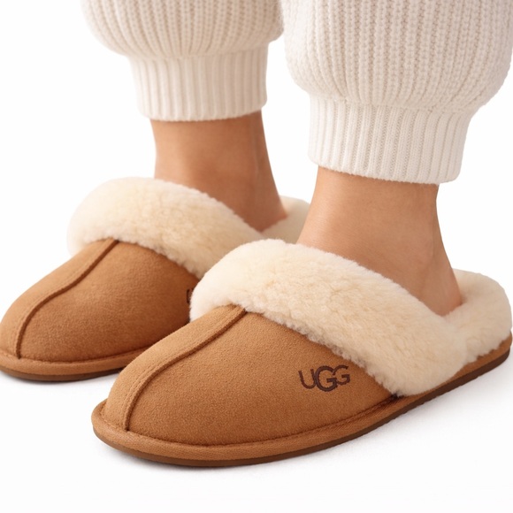 UGG Shoes - UGG Tan and Cream Cozy Slippers